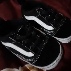 Baby vans size 4
